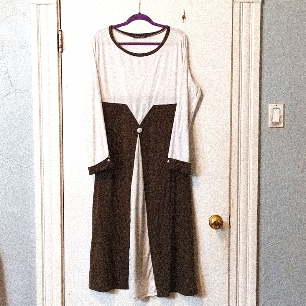 Nora Cora cream and olive dress. Size (3X).